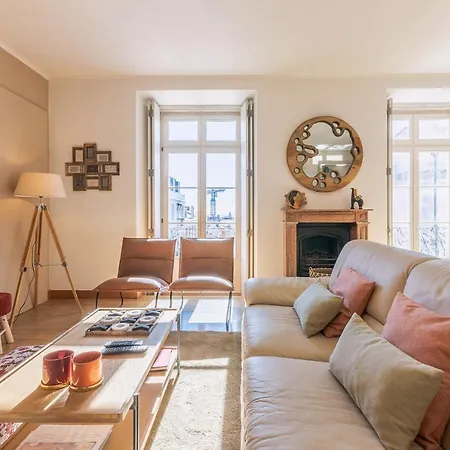 Daire Localtraveling Chiado Trindade