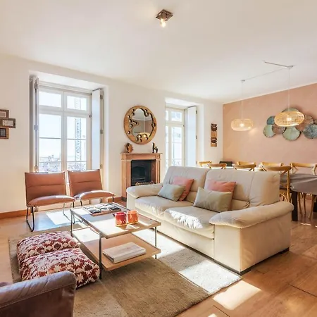 Localtraveling Chiado Trindade 아파트