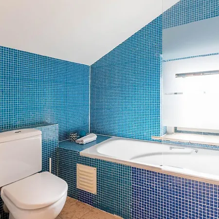 Localtraveling Chiado Trindade Apartment Lisbon